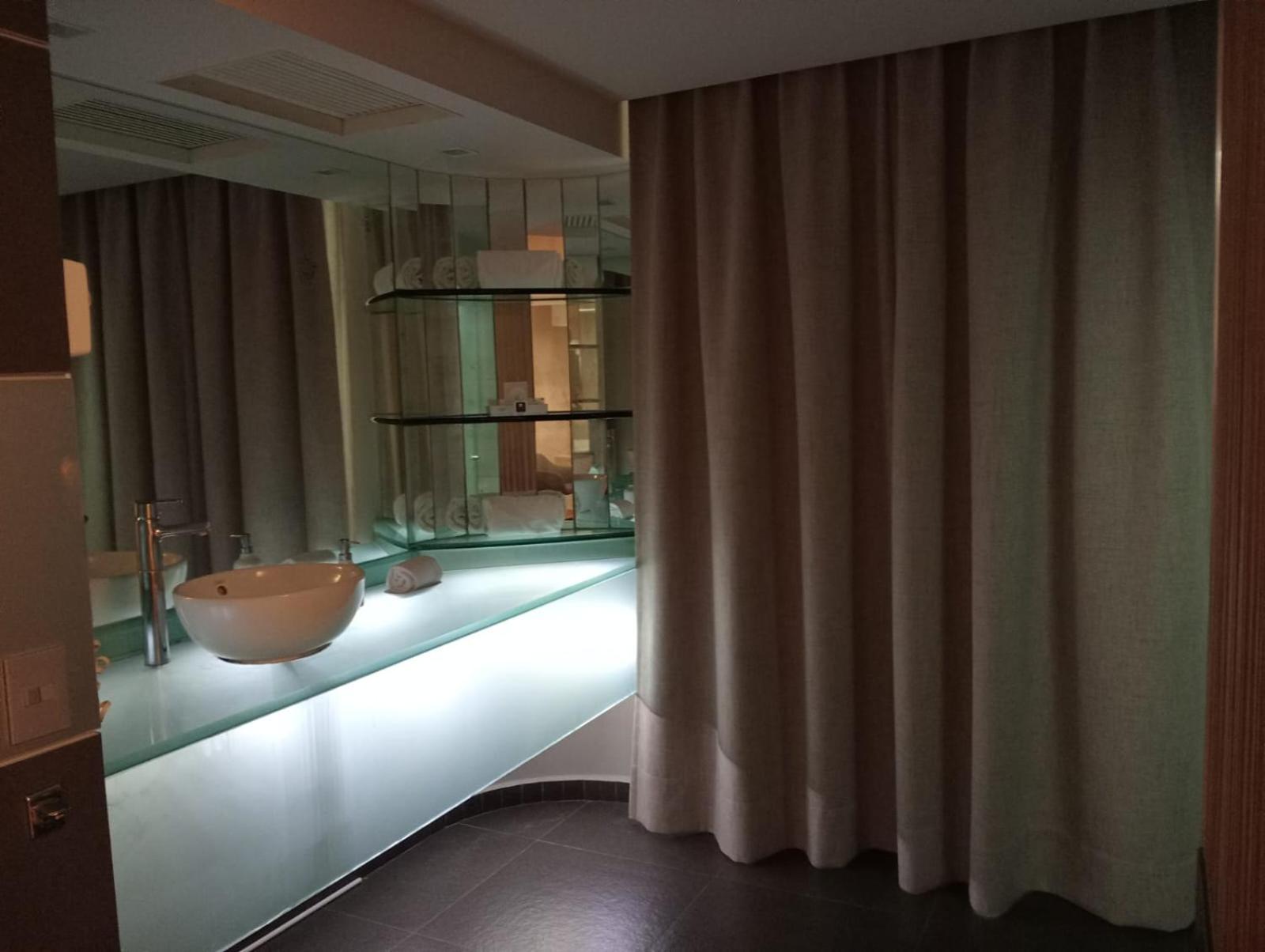 Ramada By Wyndham Mexico City Santa Fe Dış mekan fotoğraf