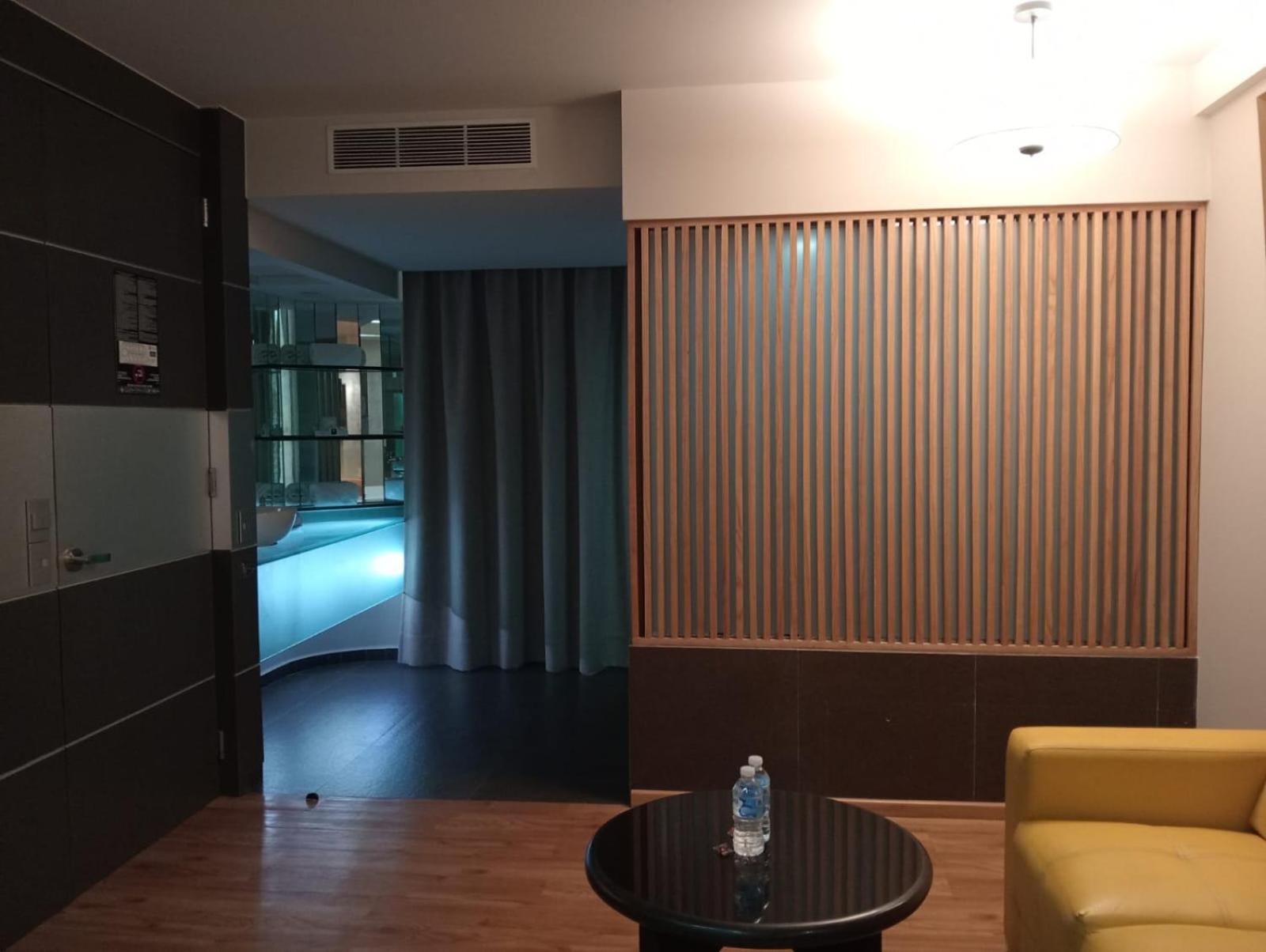 Ramada By Wyndham Mexico City Santa Fe Dış mekan fotoğraf
