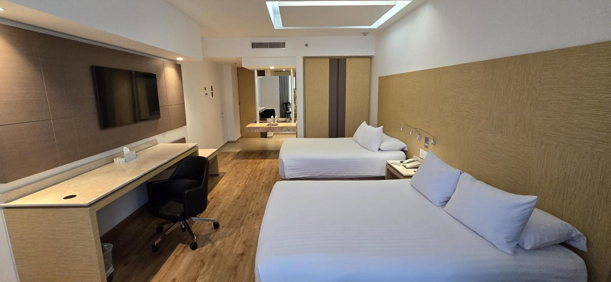 Ramada By Wyndham Mexico City Santa Fe Dış mekan fotoğraf